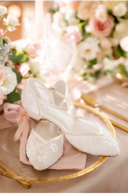 Nádherné priehľadné svadobné topánky Estella
