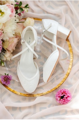 Elegantné svadobné topánky